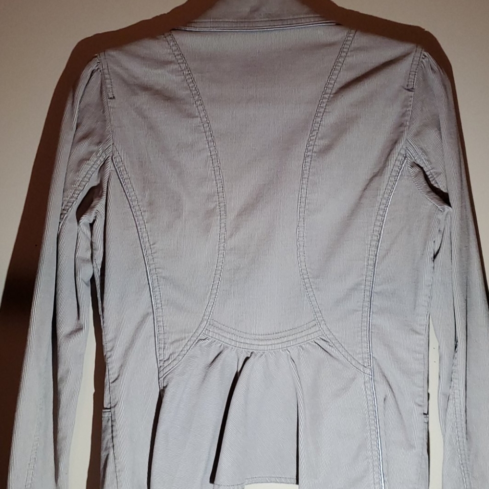 Jacket - Picture 3 of 4